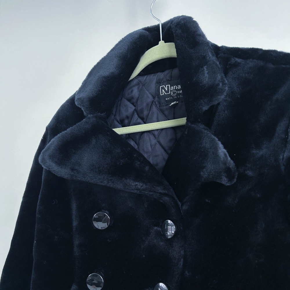 Cropped fuzzy Black jacket